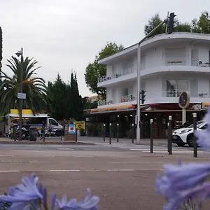 Eden - 300m De La Mer , Parking Privatif Inclus , Juan-les-Pins France